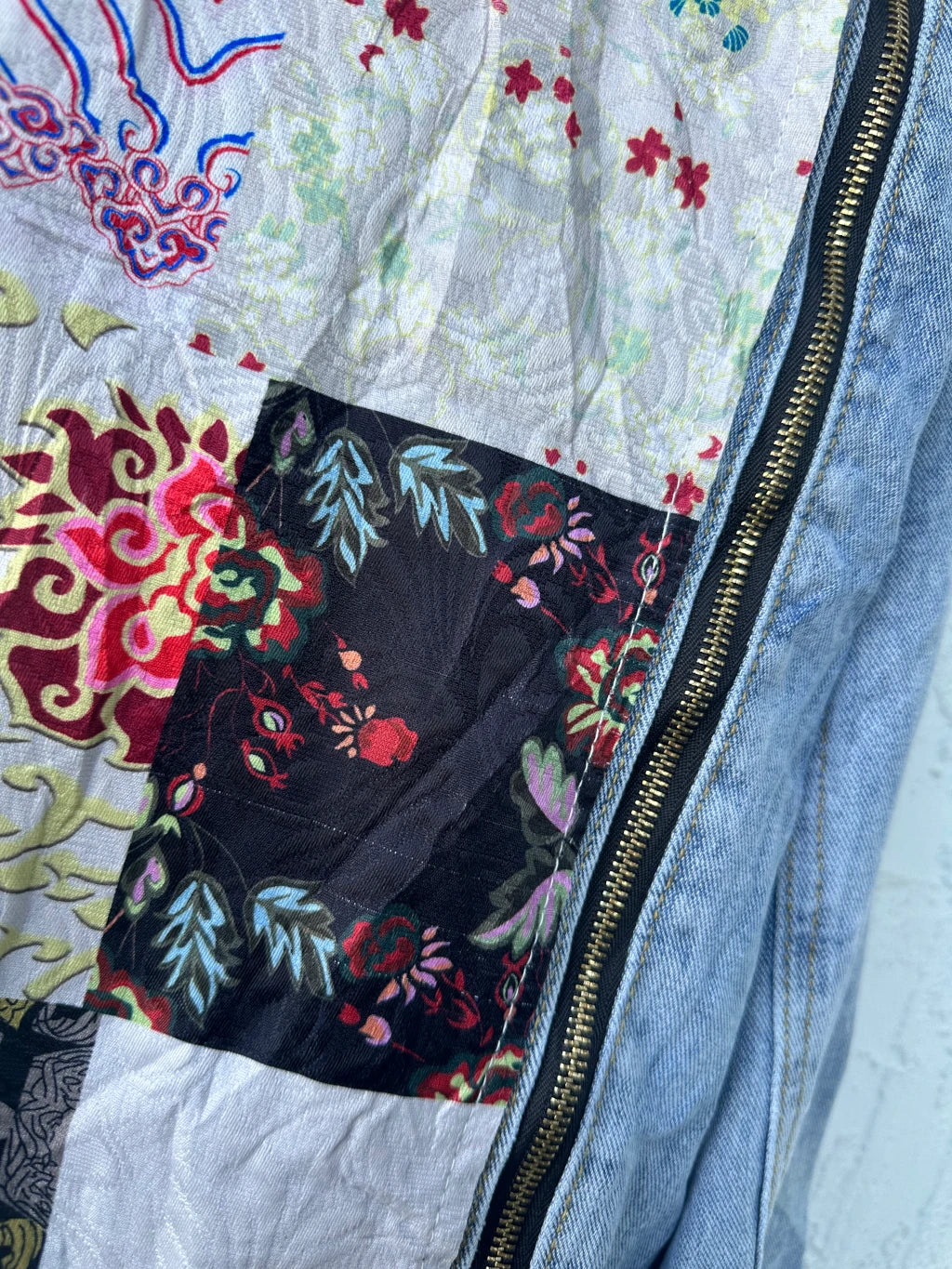 ZIP DENIM JACKET