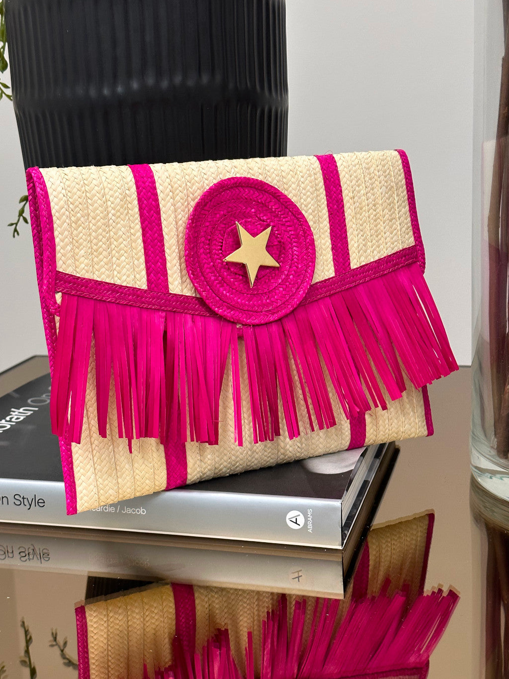 FUCHSIA STAR CLUTCH