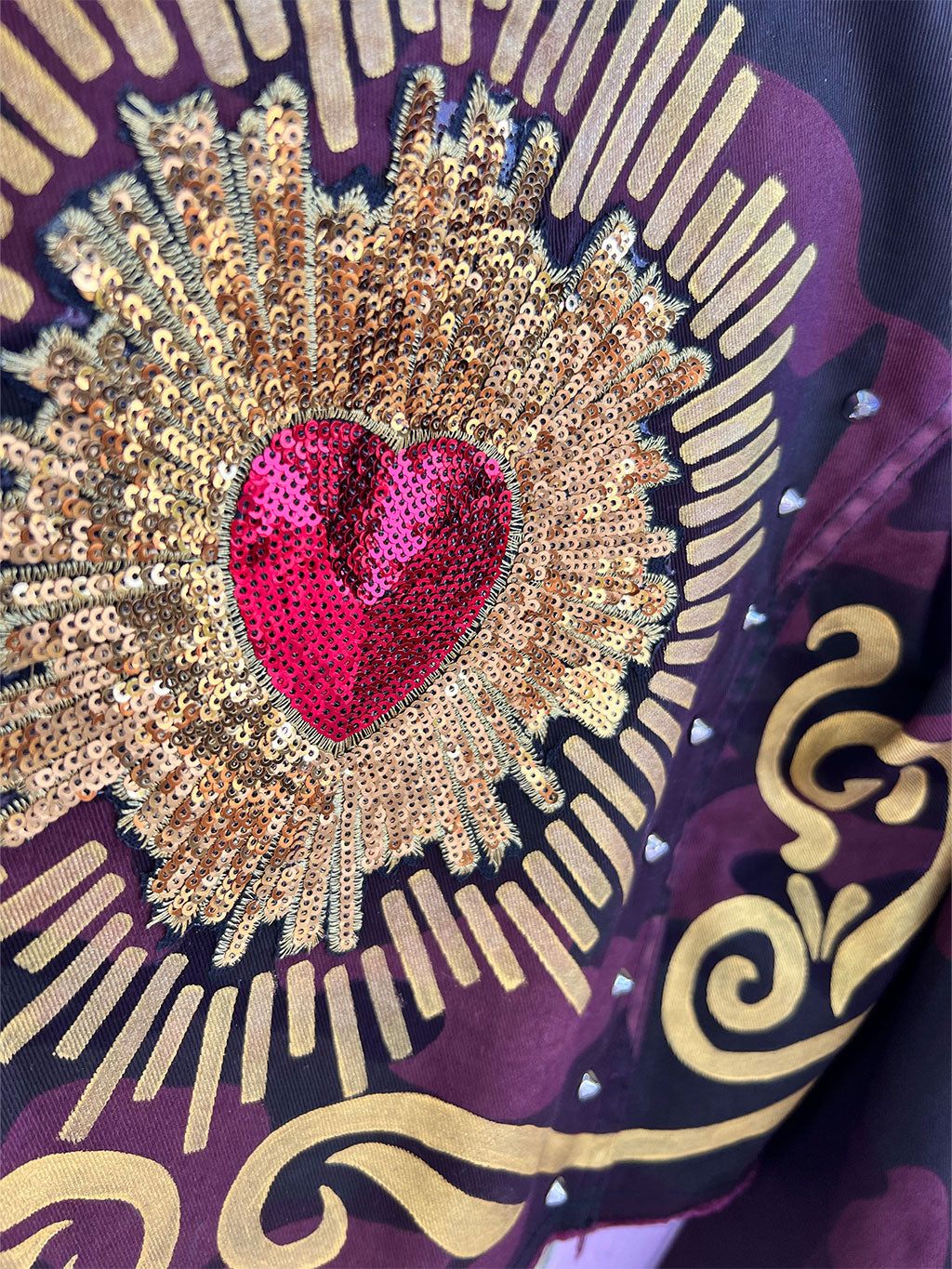 PURPLE CAMO JACKET GOLDEN HEART